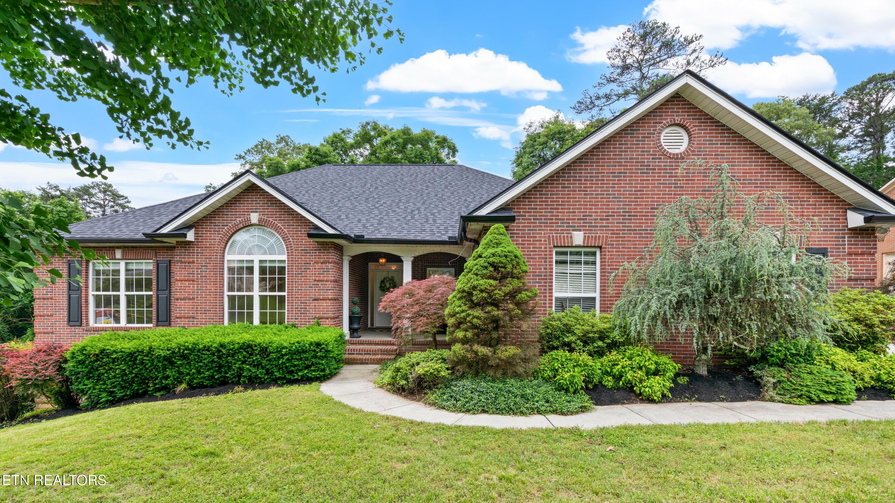 Property Photo: 5312 Windingbrooke Lane TN 37918