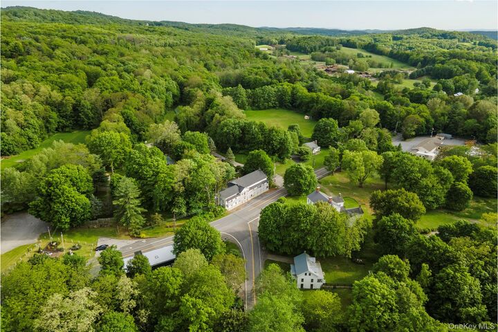 Property Photo:  88 Hunns Lake Road  NY 12581 
