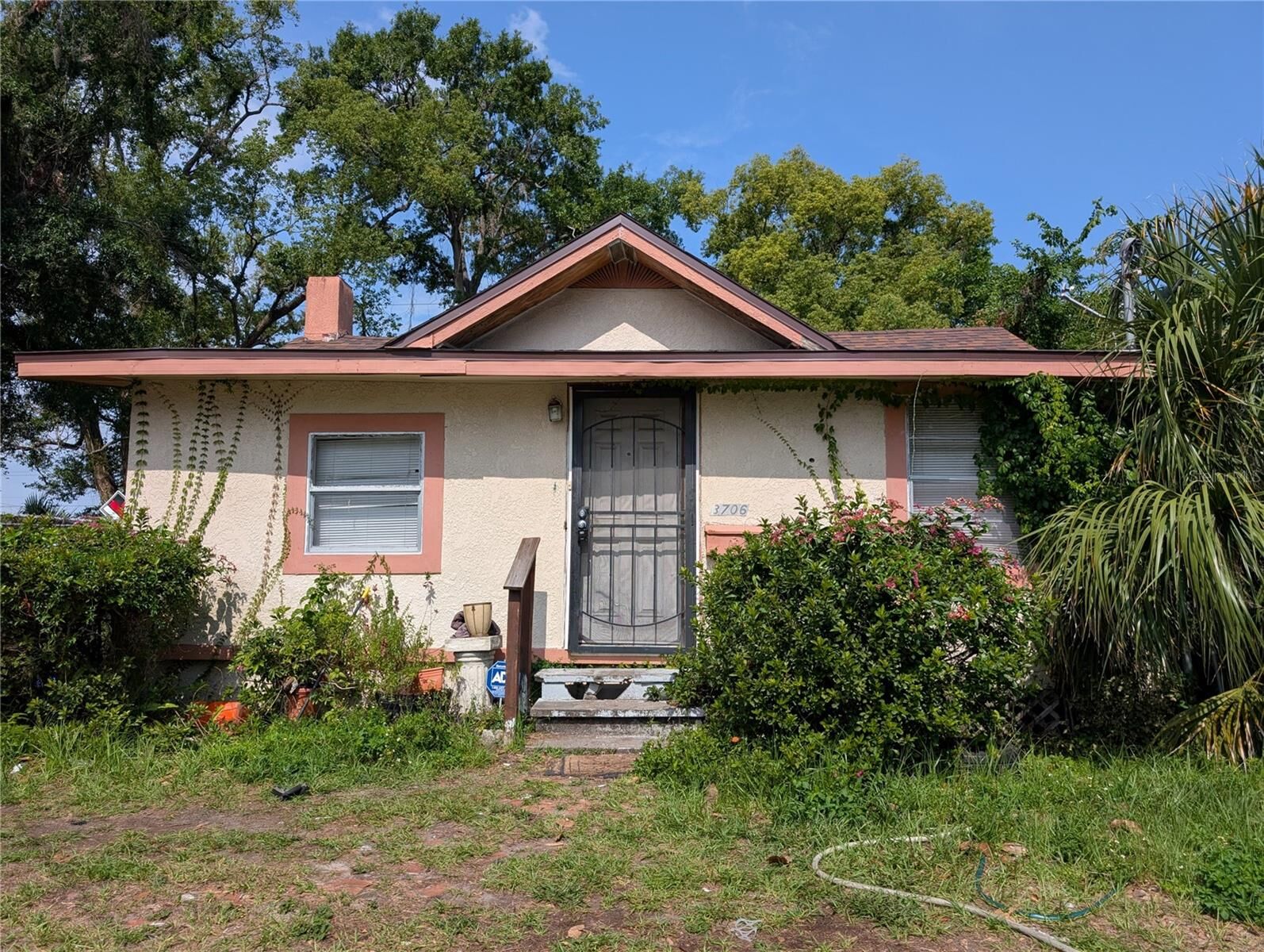 Property Photo: 3706 N 36th Street FL 33610