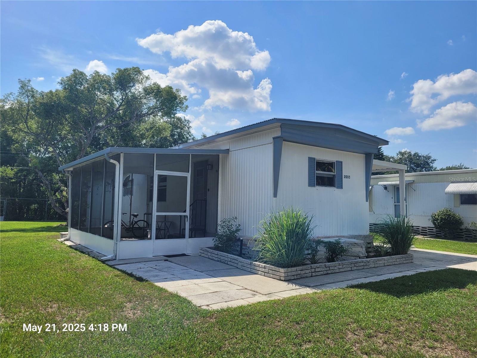 Property Photo: 2005 Blue Lake Drive FL 33801