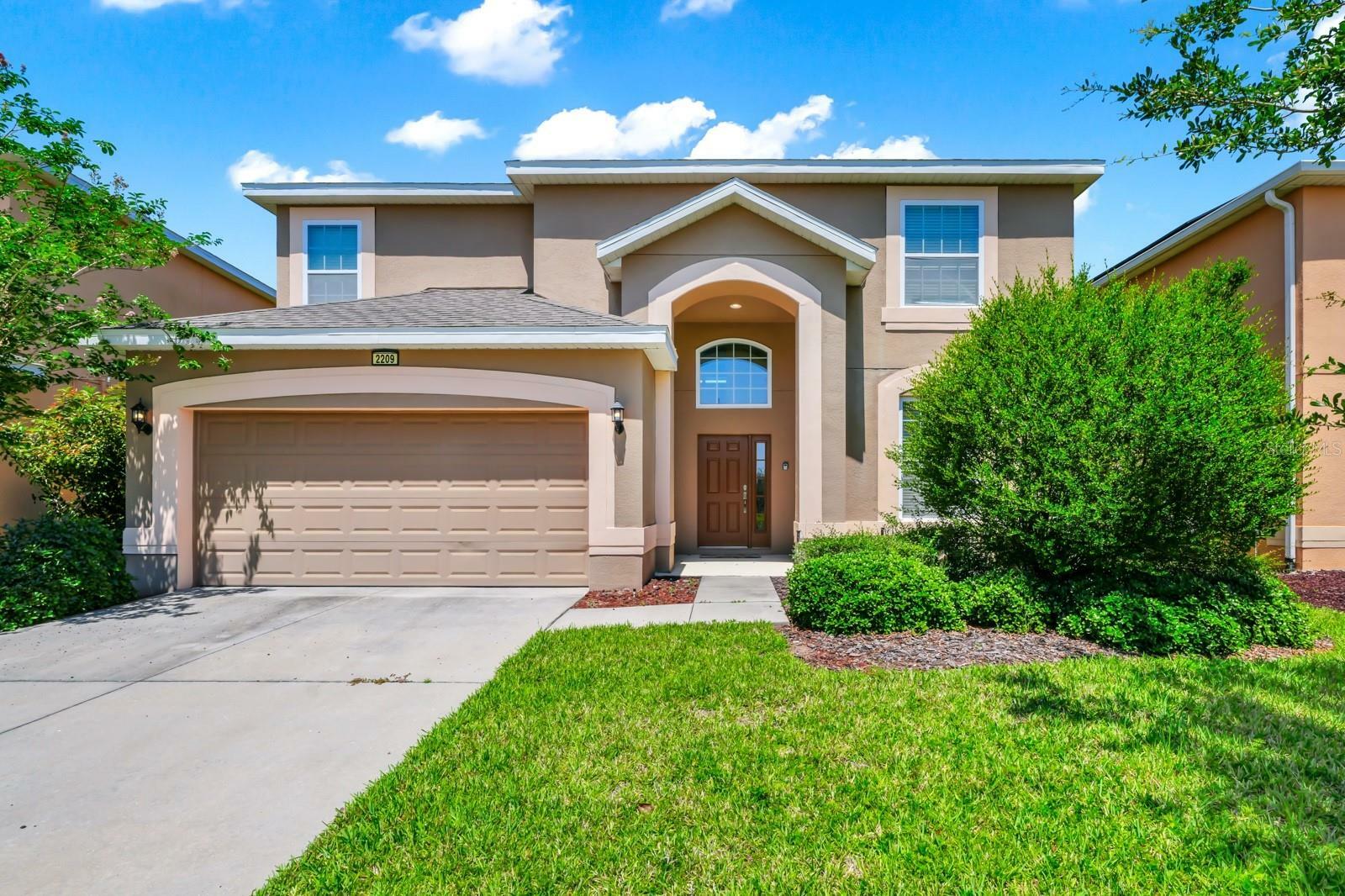 Property Photo: 2209 Crofton Avenue FL 33837