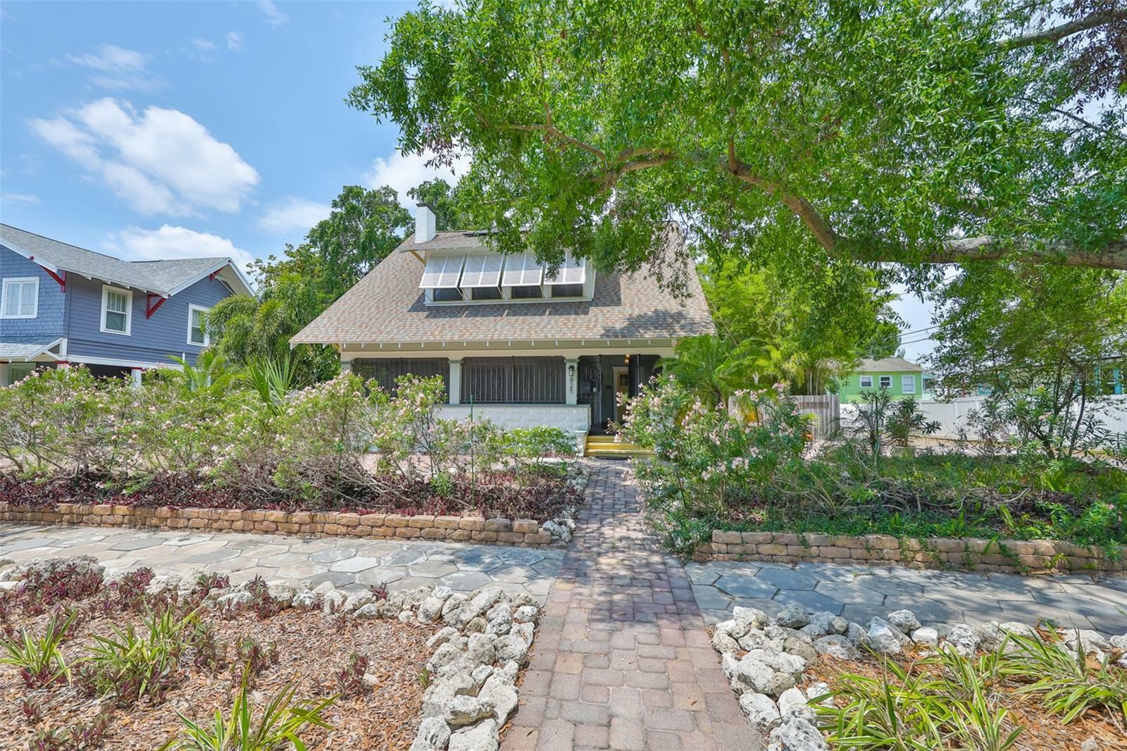 Property Photo: 1825 2nd Street S FL 33705
