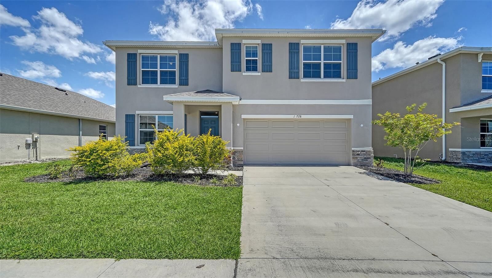 Property Photo:  12728 Lateral Root Drive  FL 34238 