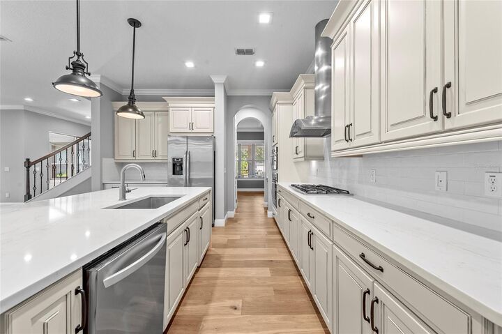 Property Photo: 808 Sherbourne Circle FL 32746