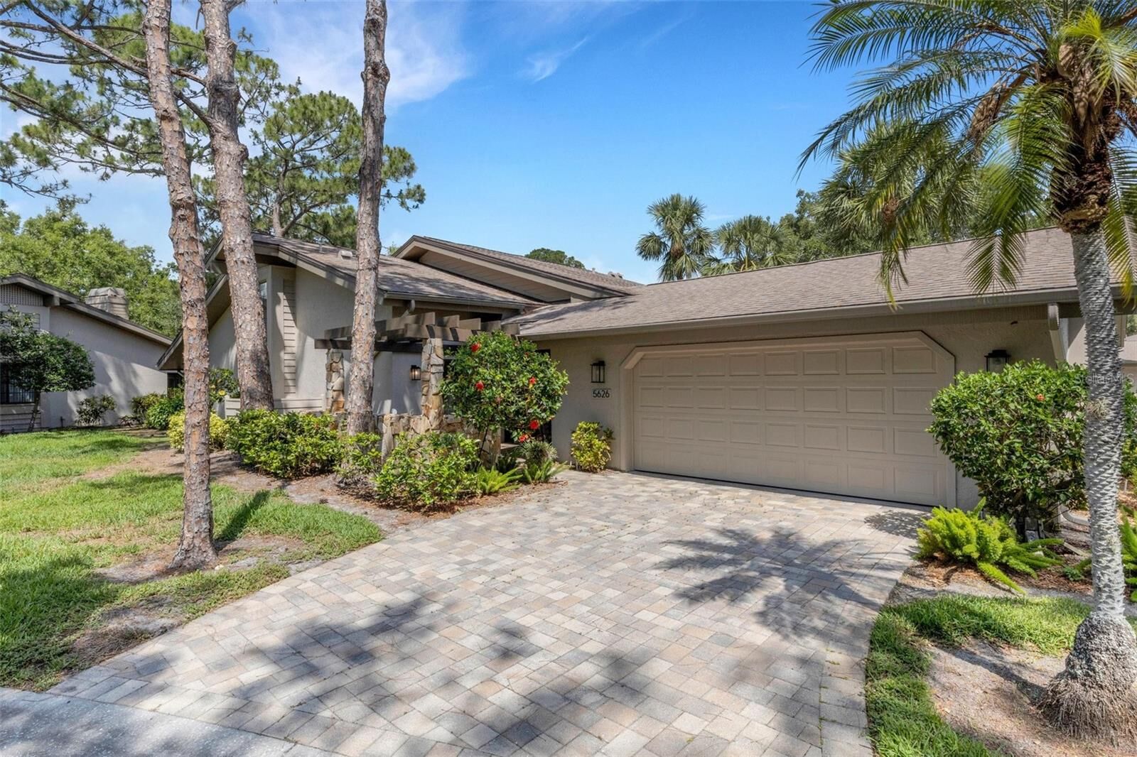Property Photo: 5626 Pipers Waite 22 FL 34235