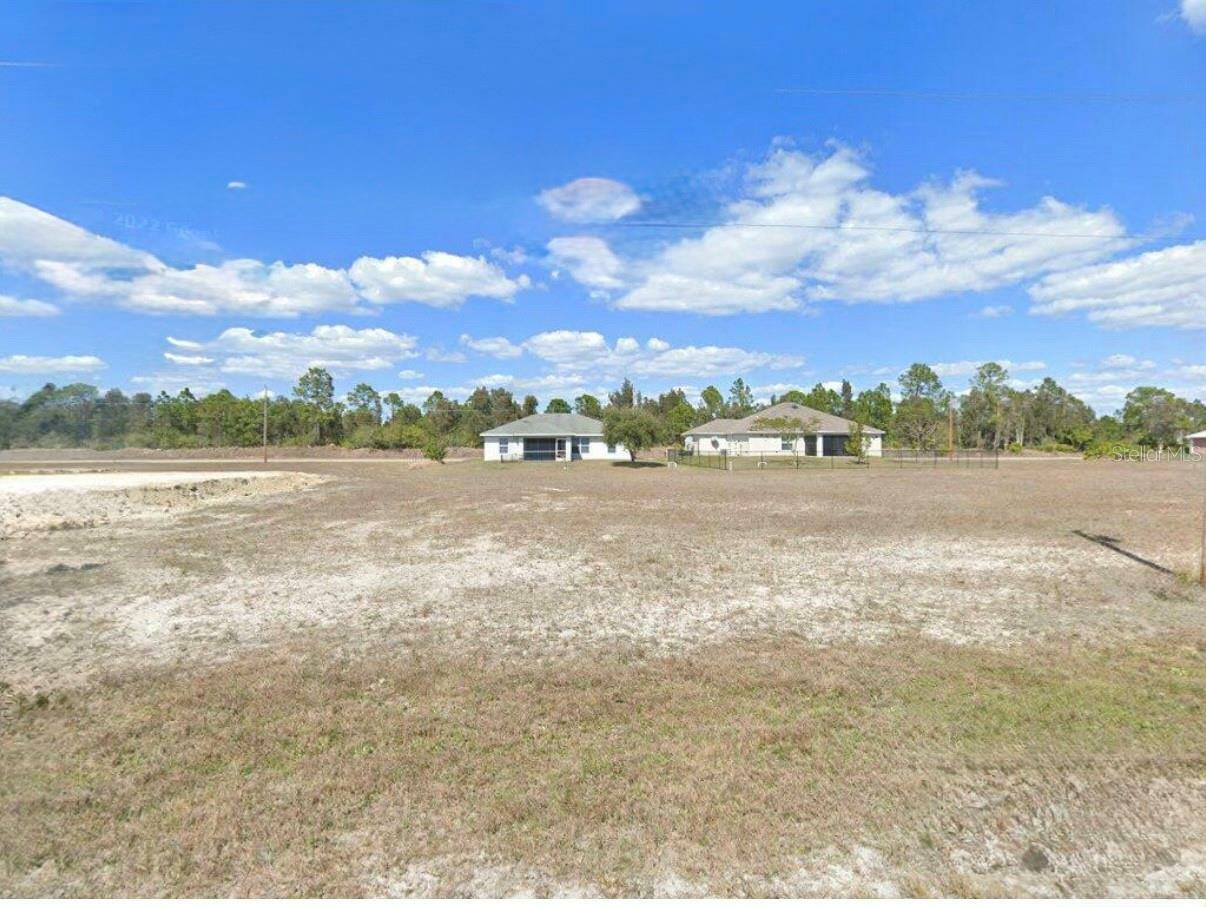 Property Photo: 825 NE 44th Lane FL 33909