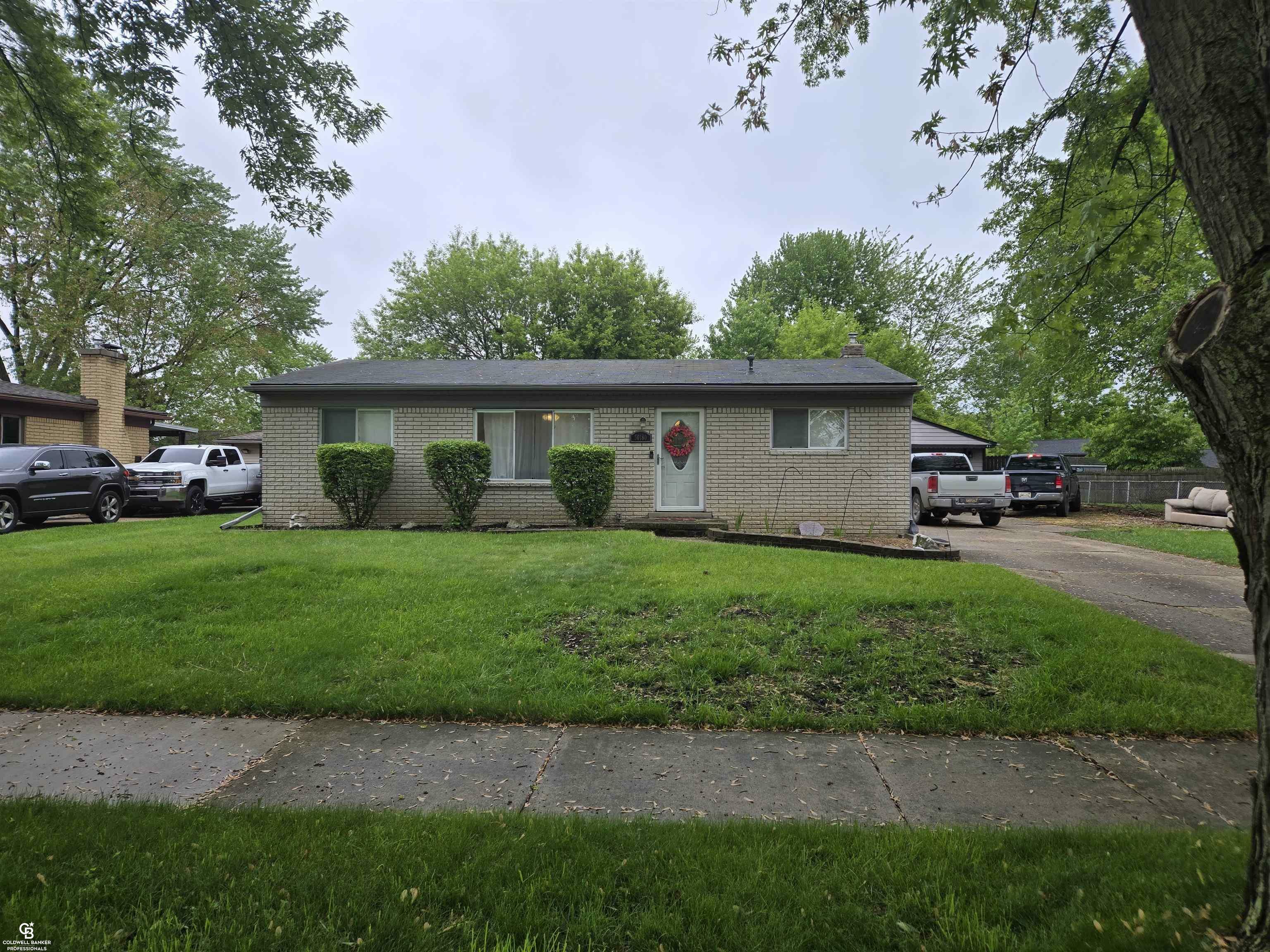 Property Photo: 50180 Spruce Street MI 48047