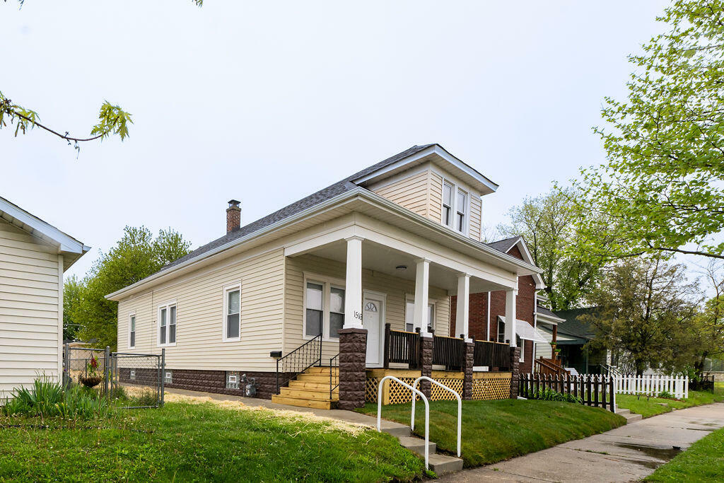 Property Photo: 1516 Blake Ave WI 53404
