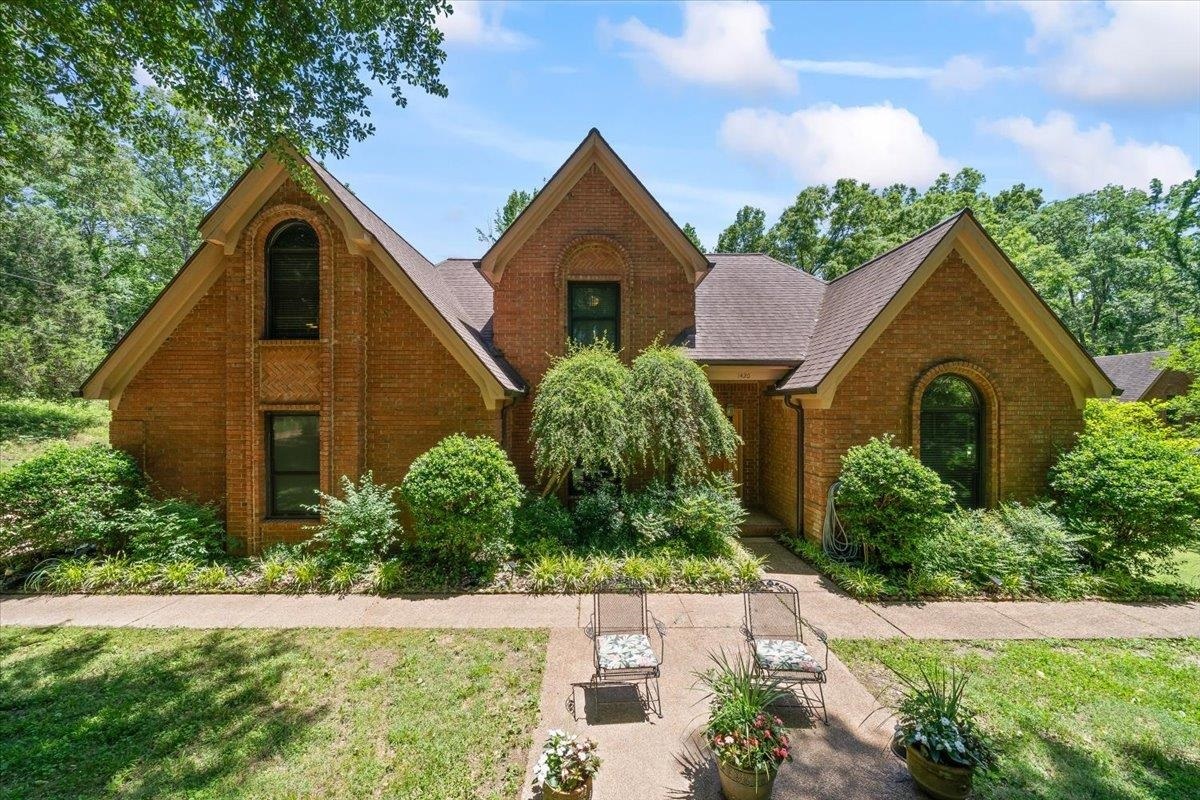 Property Photo: 1420 N Reid Hooker Rd TN 38028