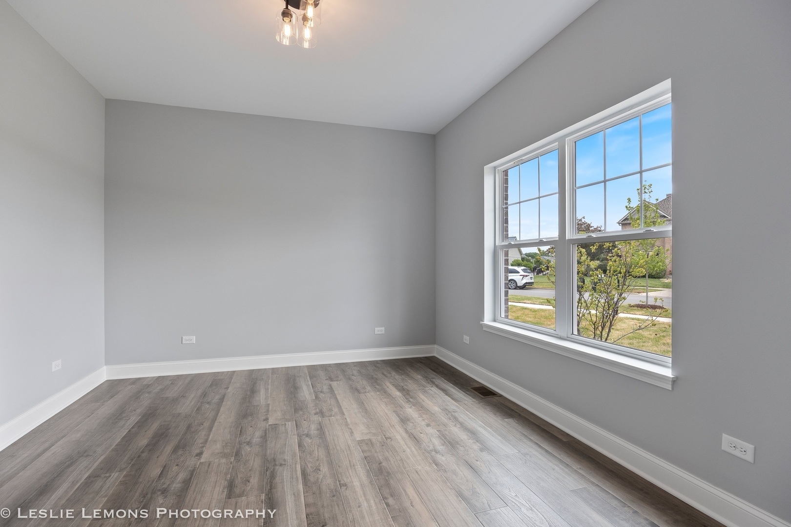 Property Photo: 2823 Cryder Way IL 60560