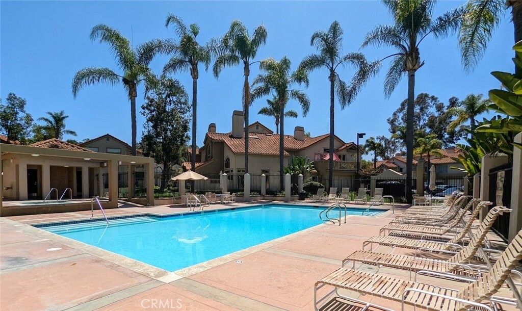 Property Photo: 11 Avalon 23 CA 92677
