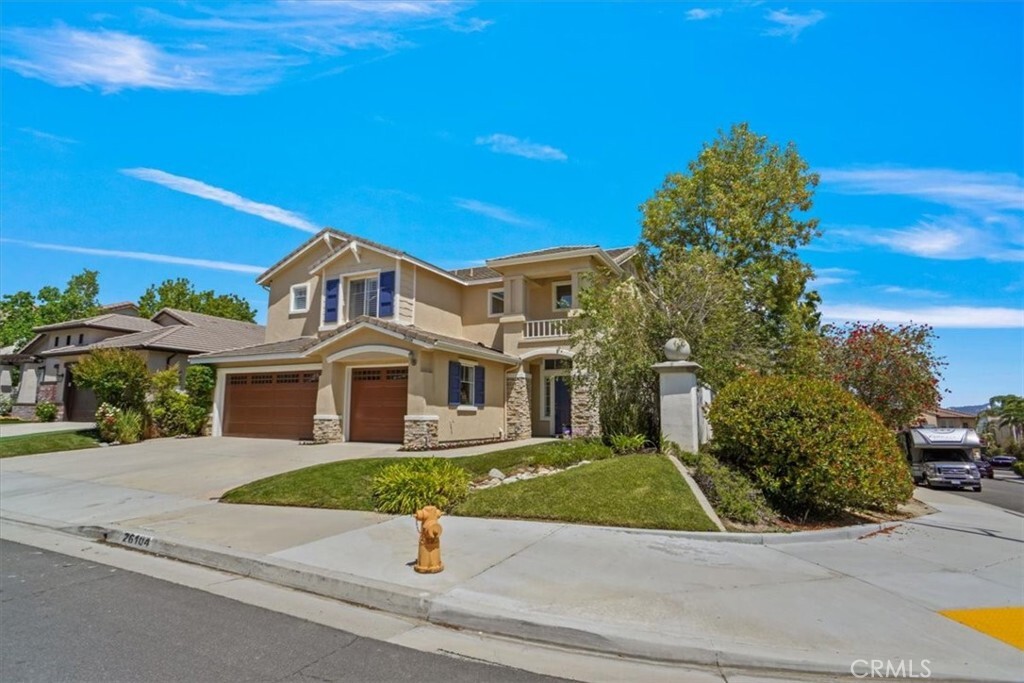 Property Photo: 26104 Singer Place CA 91381