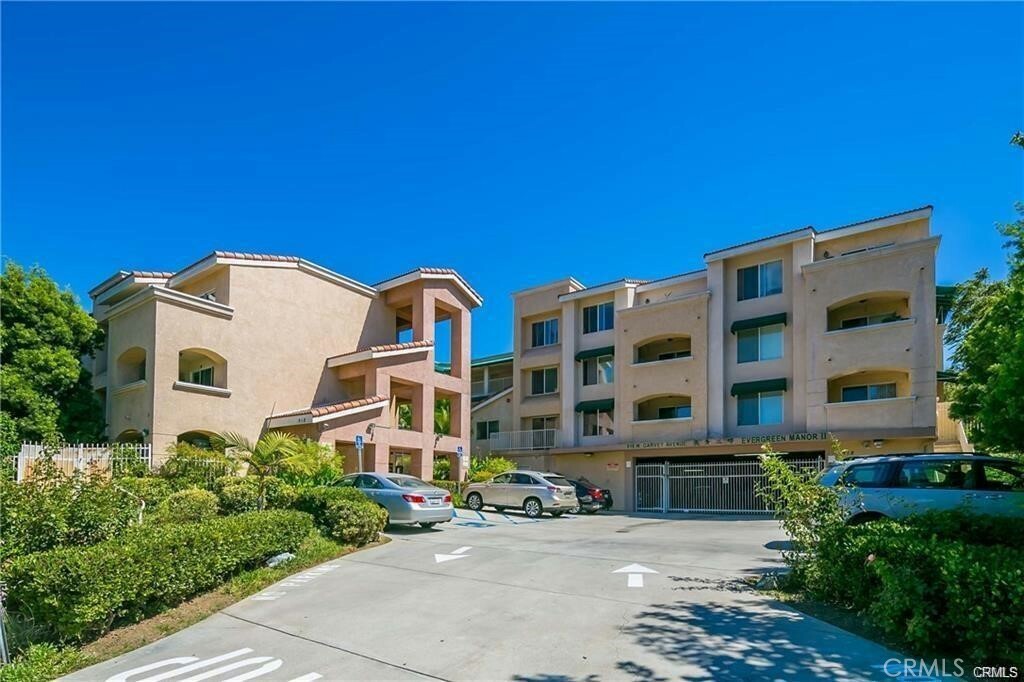 Property Photo: 918 W Garvey Avenue 313 CA 91754