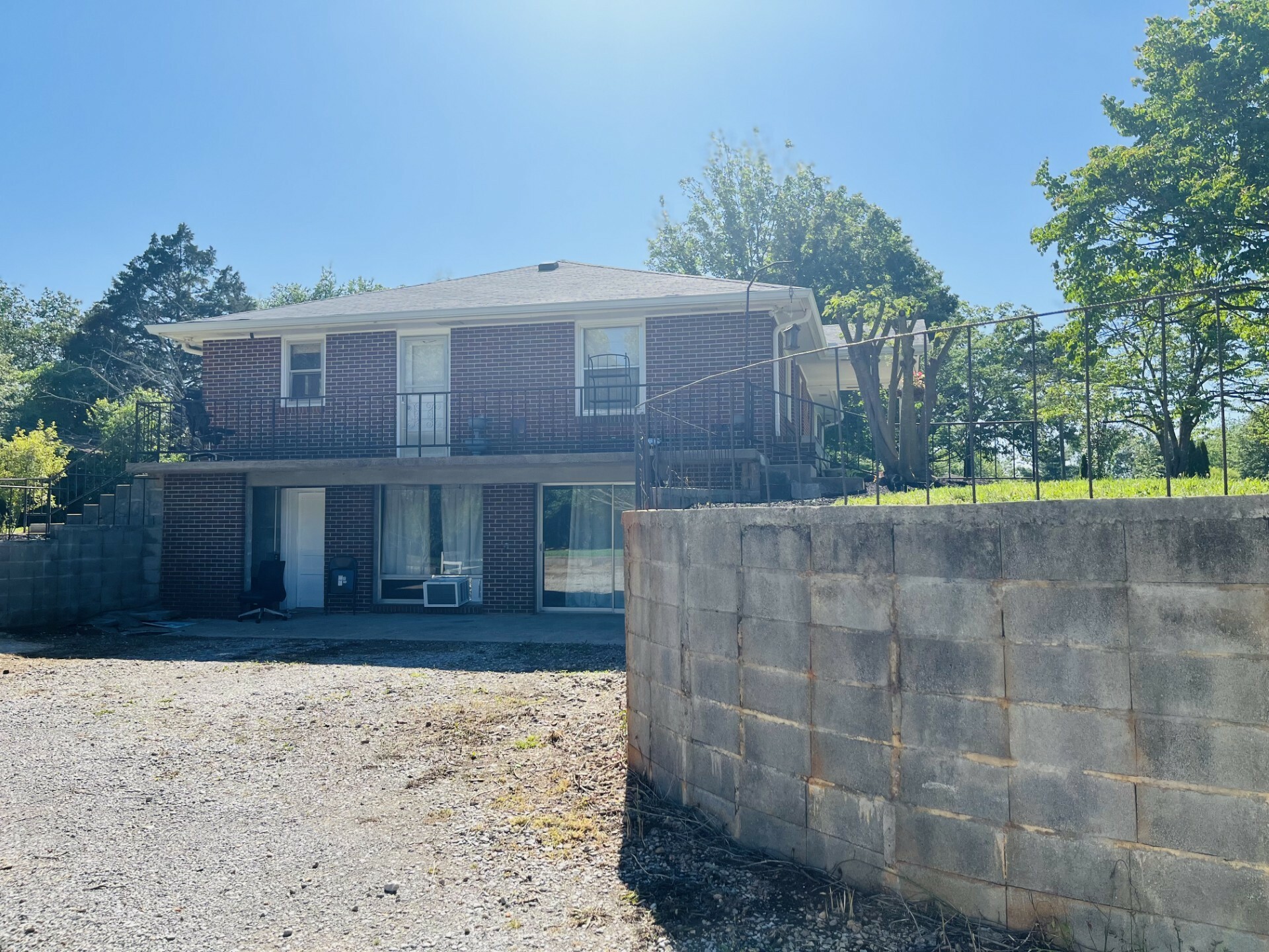 Property Photo: 302 Fairfax Ave TN 37130