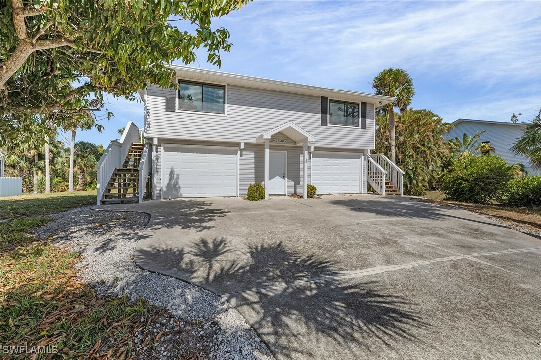 Property Photo: 7836 Grande Pine Road FL 33922