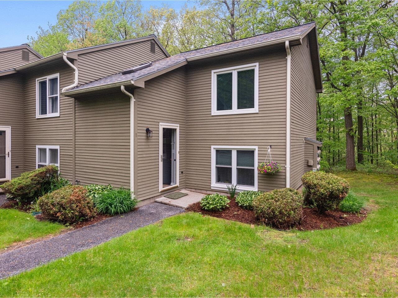 Property Photo: 440 Oak Circle VT 05446