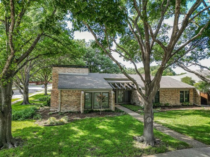 2701 W Prairie Creek Drive  Richardson TX 75080 photo