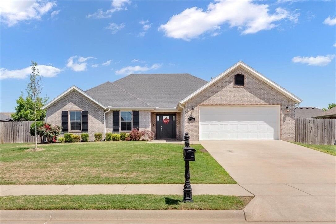 Property Photo: 7326 Drury Avenue AR 72762