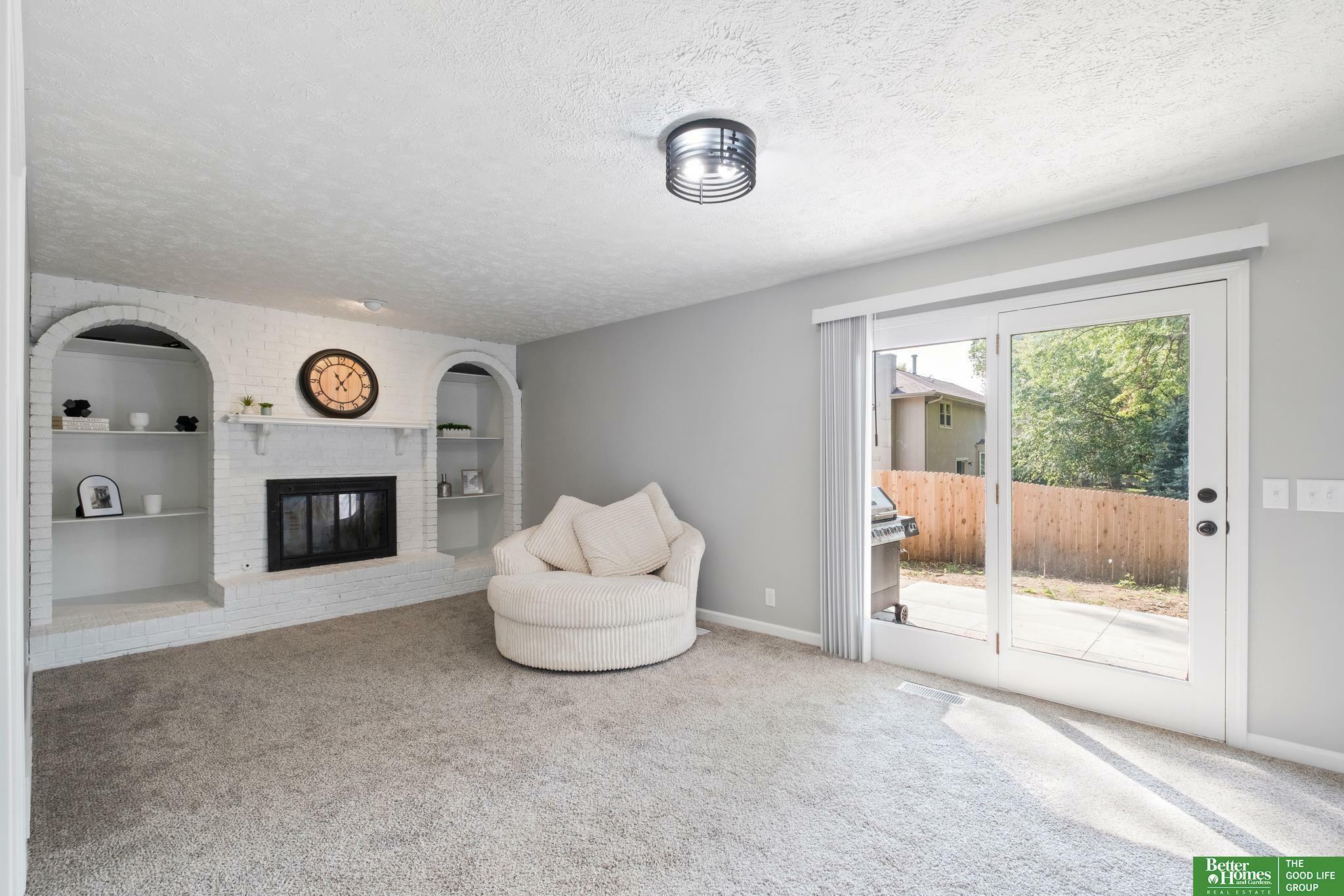 Property Photo: 3501 Leawood Drive NE 68123