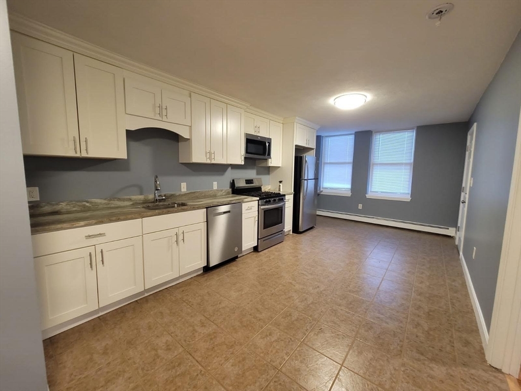 237 Chestnut St. 3  Chelsea MA 02150 photo