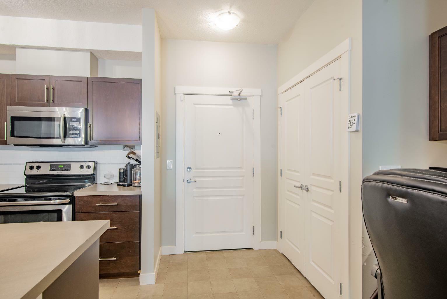 Property Photo: 2300 Evanston Square NW 109 AB T3P 0G7