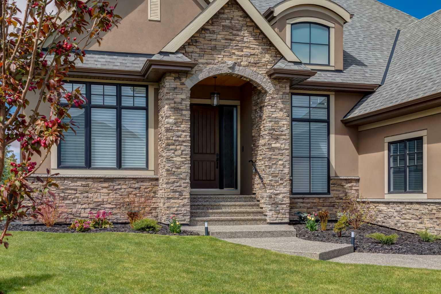 Property Photo: 44 Damkar Drive AB T3L 0E8