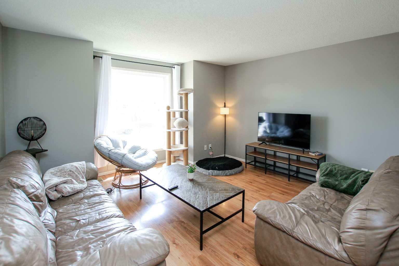 Property Photo: 51 Durand Crescent AB T4R 3A7