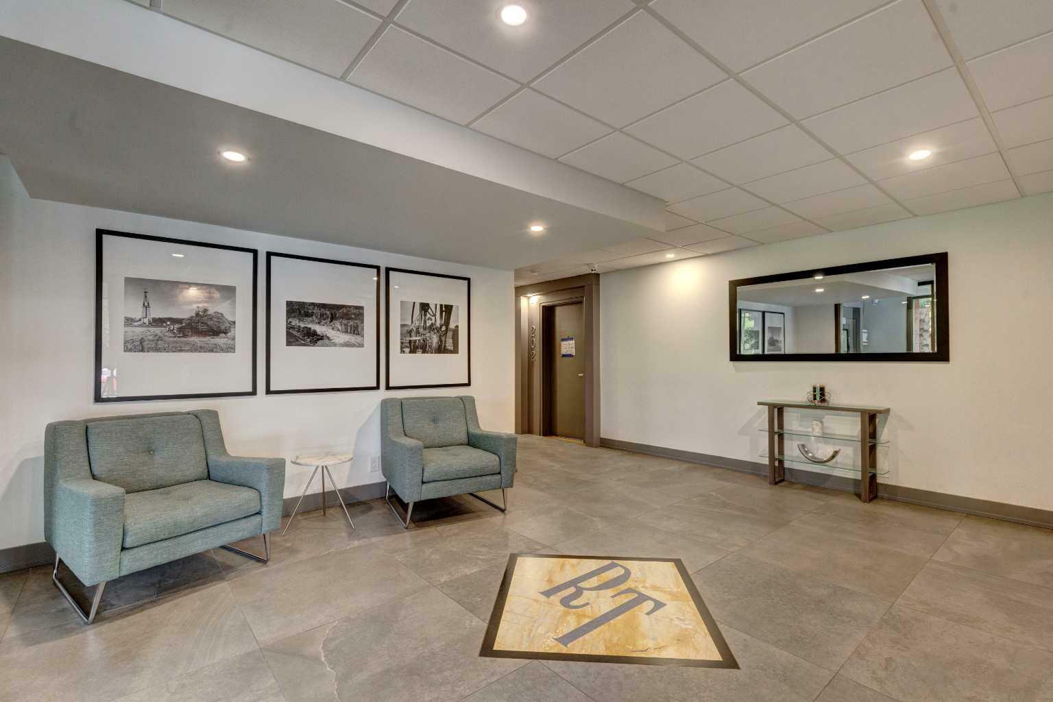 Property Photo: 3316 Rideau Place SW 504 AB T2S 1Z4