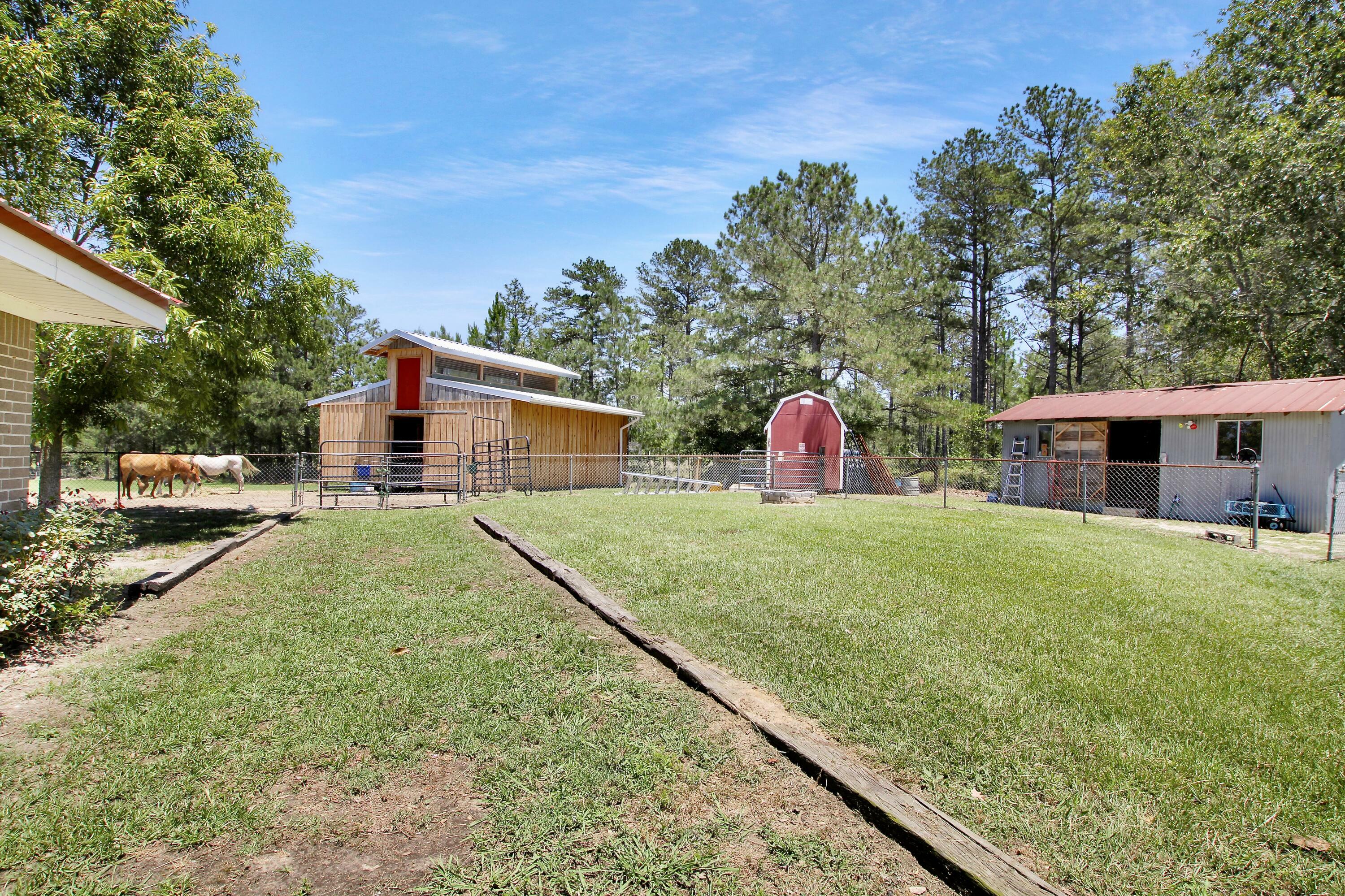 Property Photo:  294 Conover-Martin Loop  LA 71439 