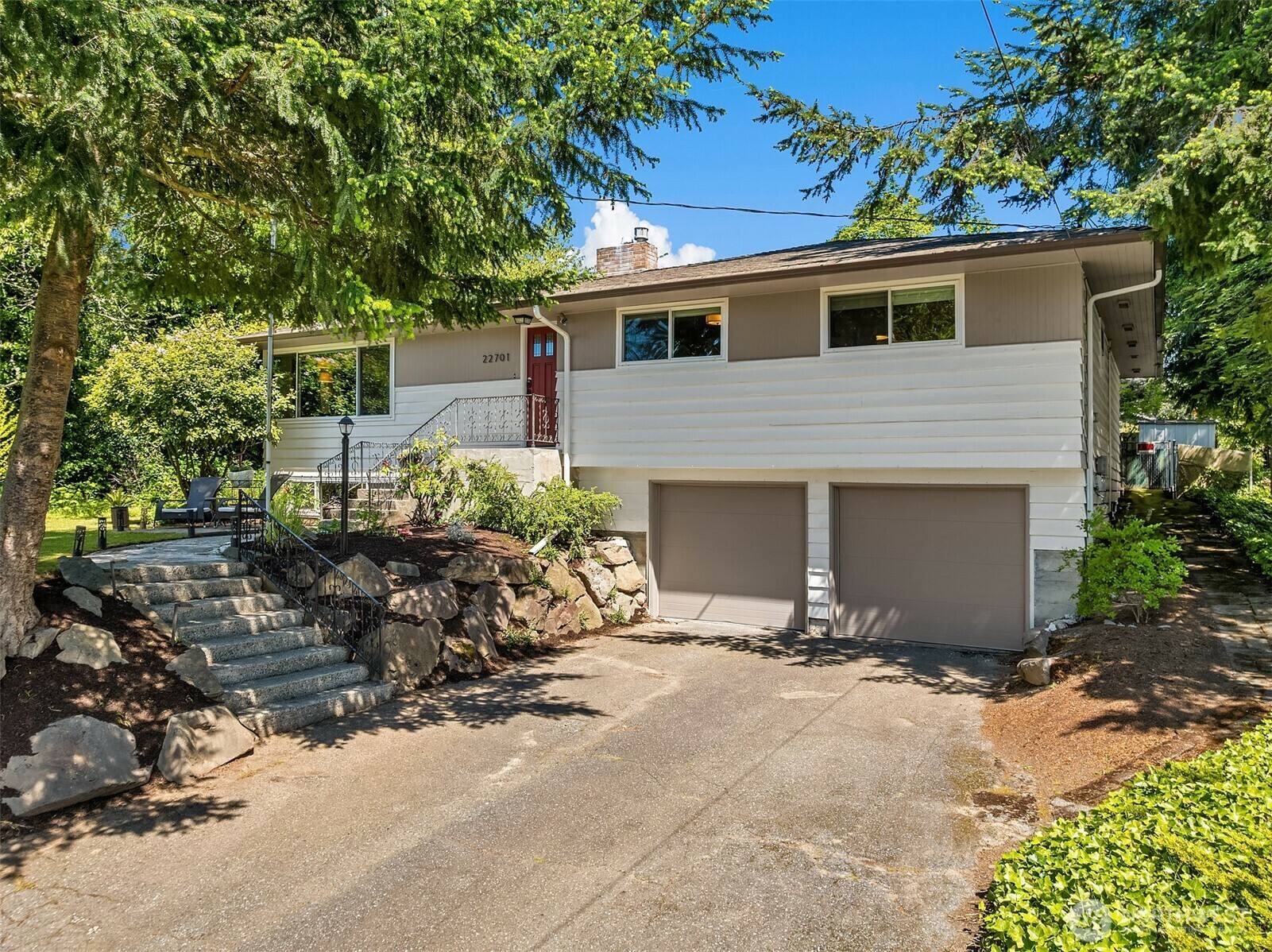 22701  98th Avenue W  Edmonds WA 98020 photo