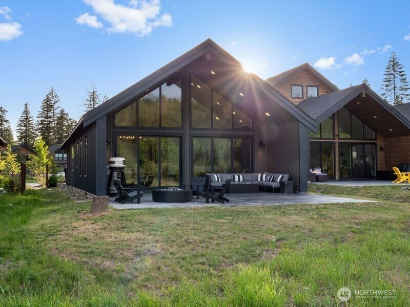 Property Photo:  30  Symphony Court  WA 98922 