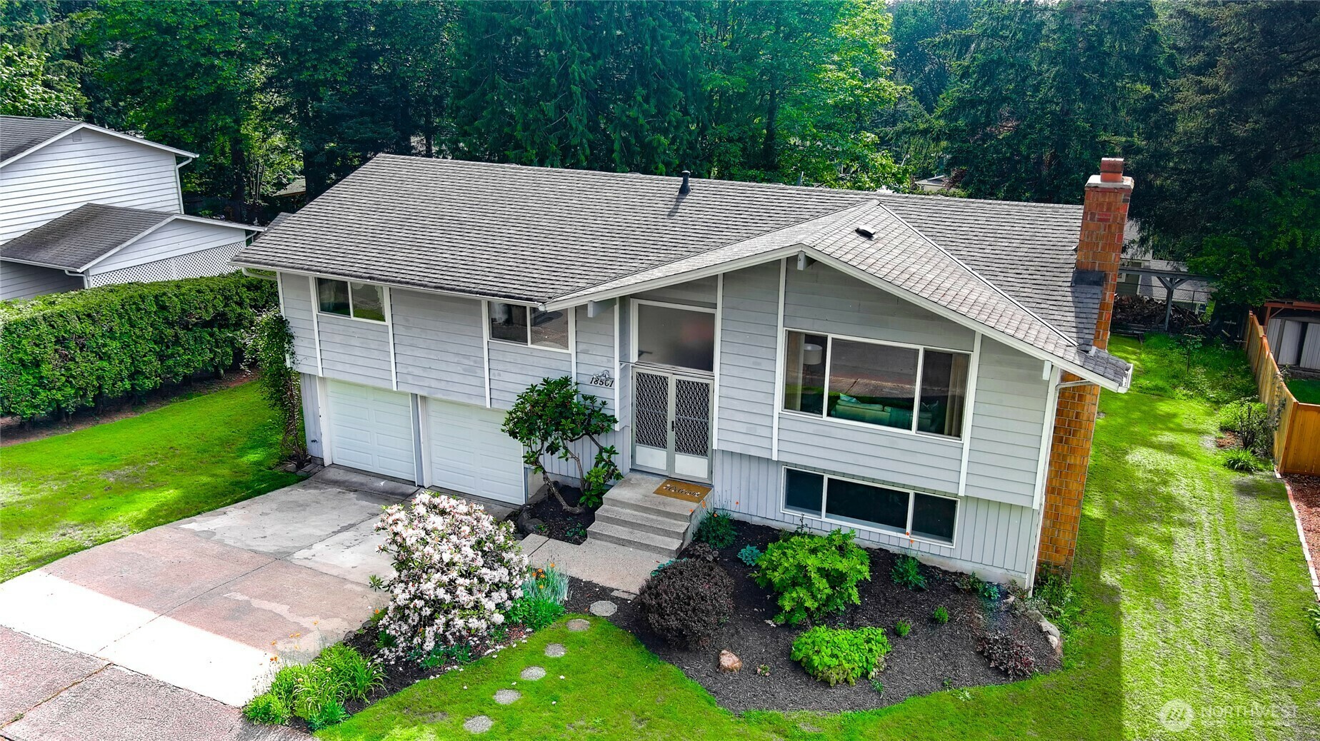 Property Photo: 18501 128th Place SE WA 98055