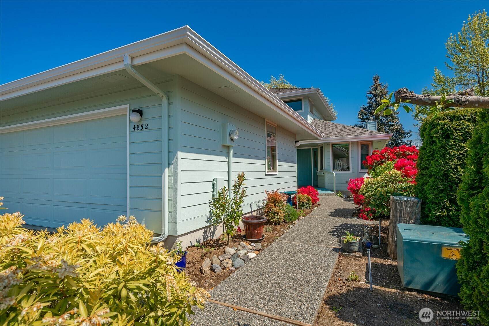 Property Photo: 4852 N Village Lane WA 98226