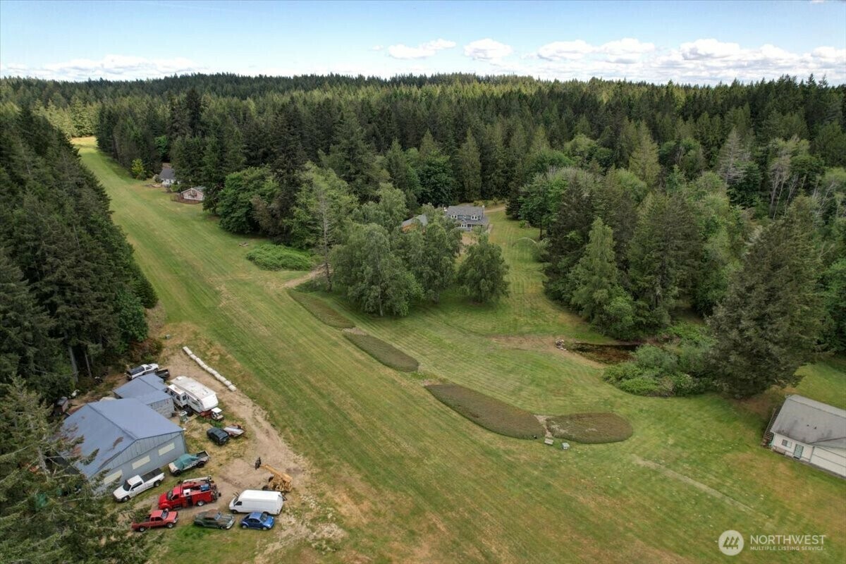 Property Photo: 9535 Olalla Valley Road SE WA 98367