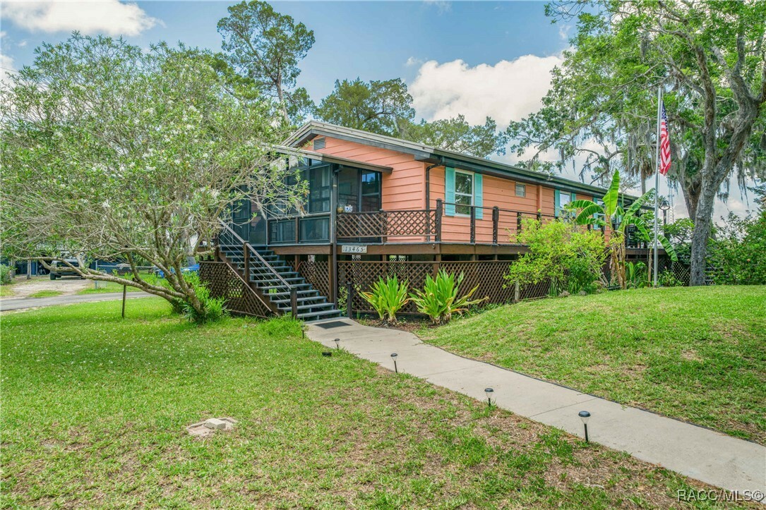 Property Photo: 13465 W Hillbilly Lane FL 34429