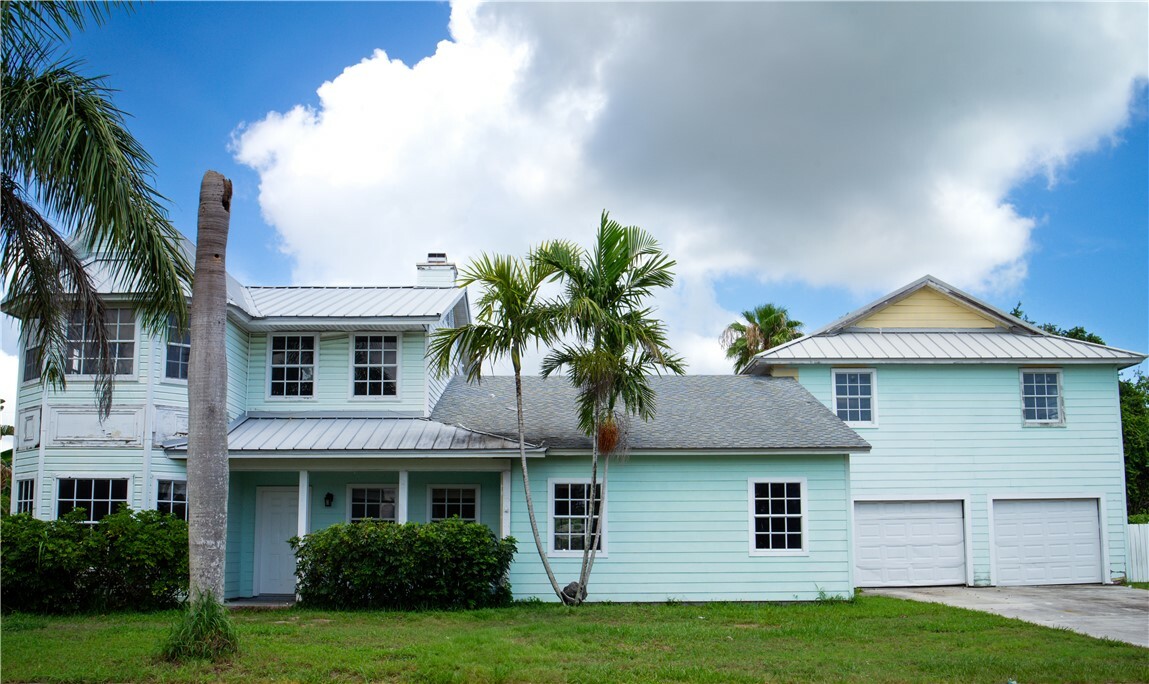 Property Photo: 4645 SE Pompano Terrace FL 34997