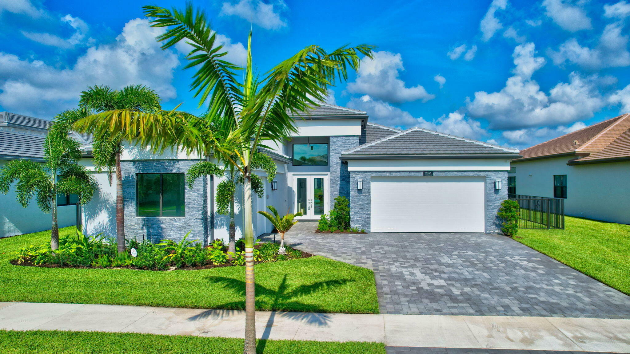Property Photo: 11337 Cherry Canyon Court FL 33473