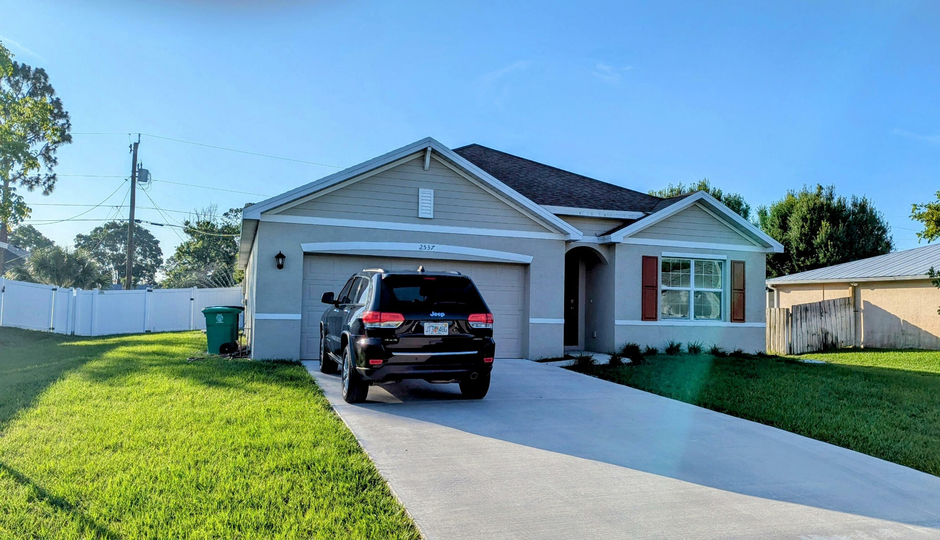 Property Photo: 2537 SW Calder Street FL 34953