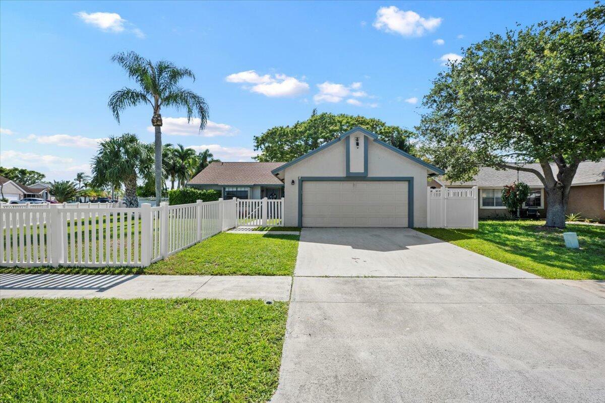 Property Photo: 1756 Banyan Creek Circle N FL 33436
