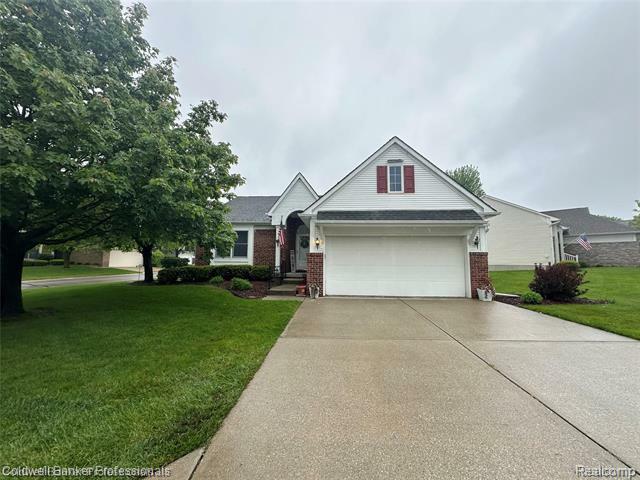 Property Photo: 638 Eastway Circle MI 48446