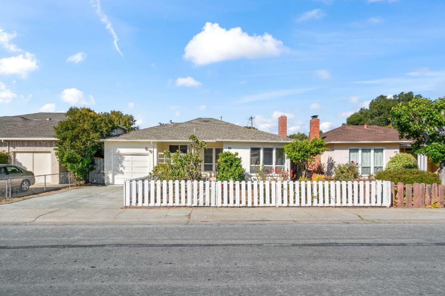 Property Photo:  316 North Kingston Street  CA 94401 