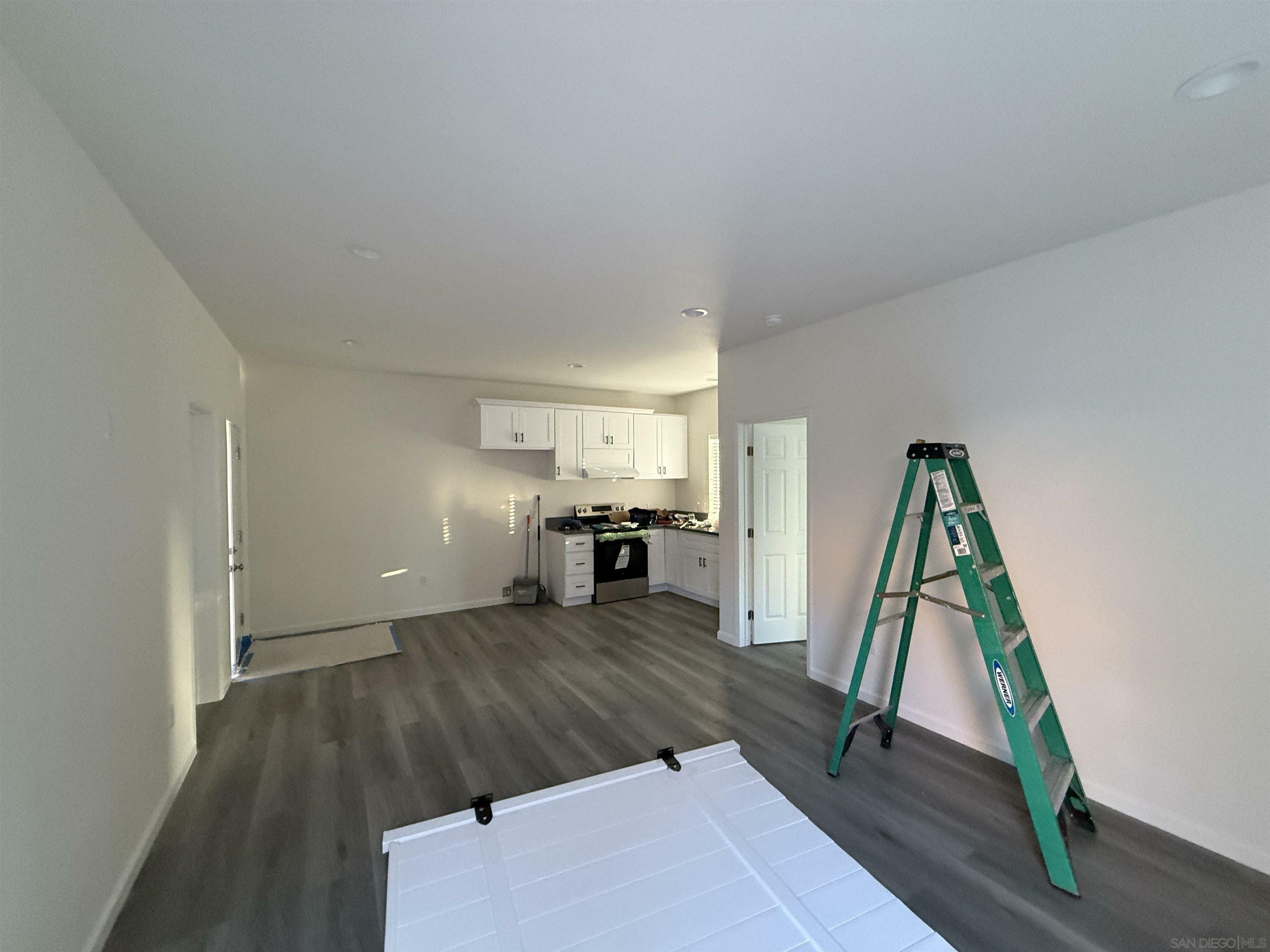 Property Photo:  2049 E Palmyra Ave  CA 92866 