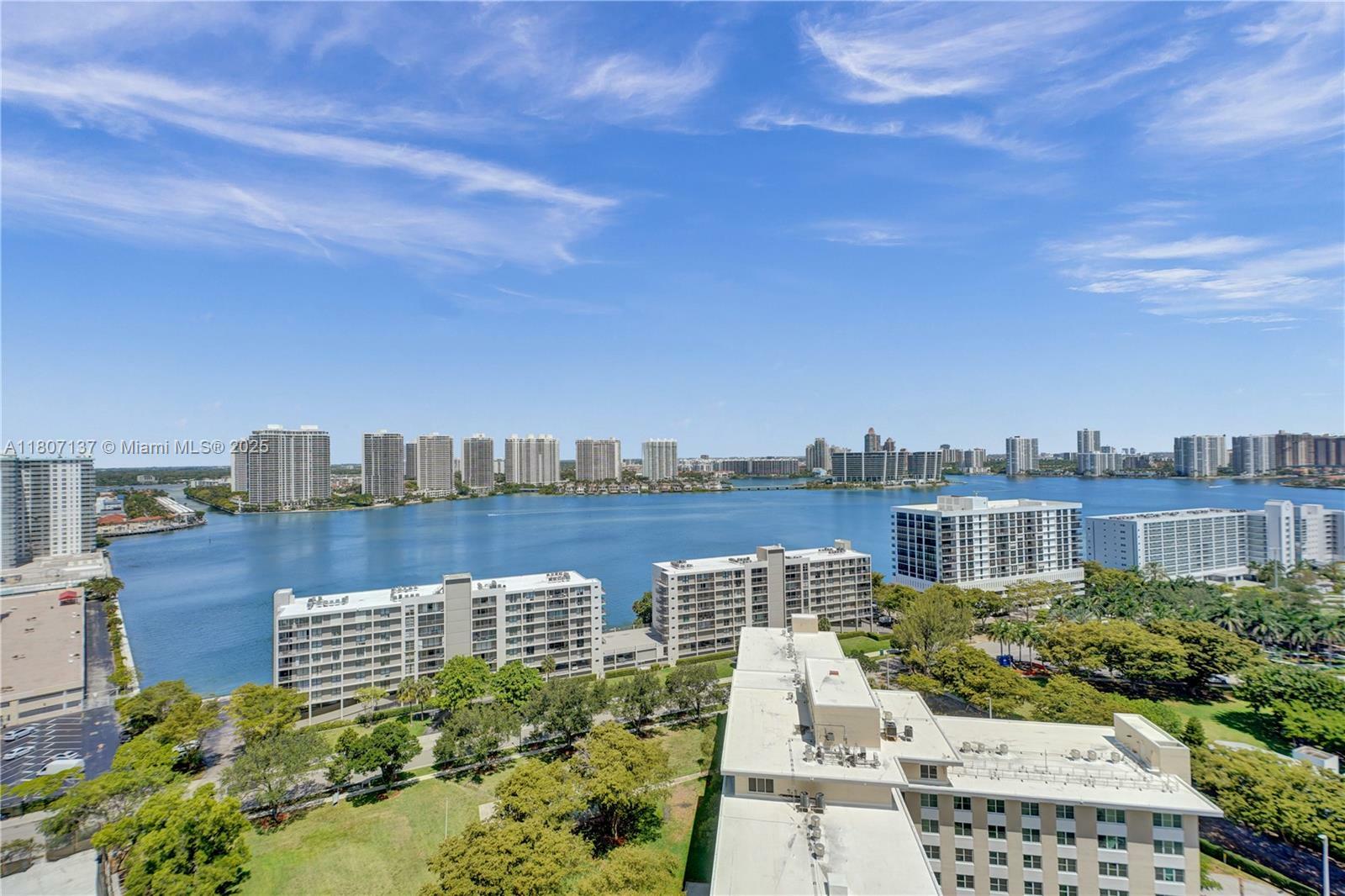 Property Photo: 231 174th St 2319 FL 33160