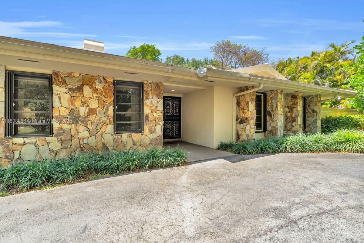 Property Photo: 5990 SW 135th Ter FL 33156