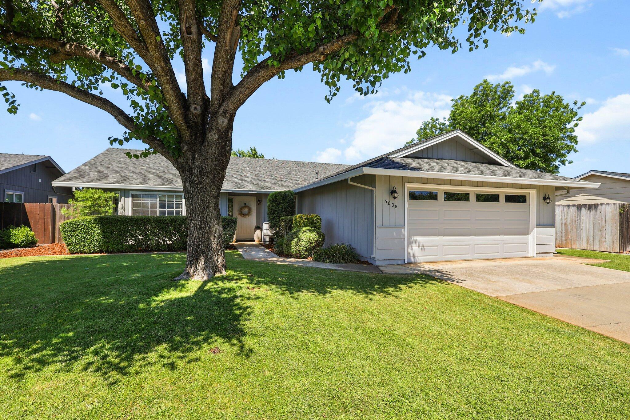 Property Photo: 3608 Capricorn Way CA 96002
