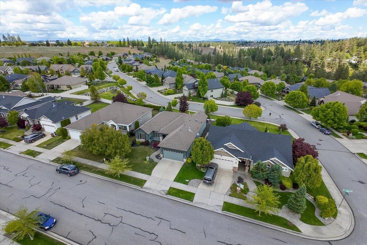 Property Photo: 1404 N River Ridge Blvd WA 99224