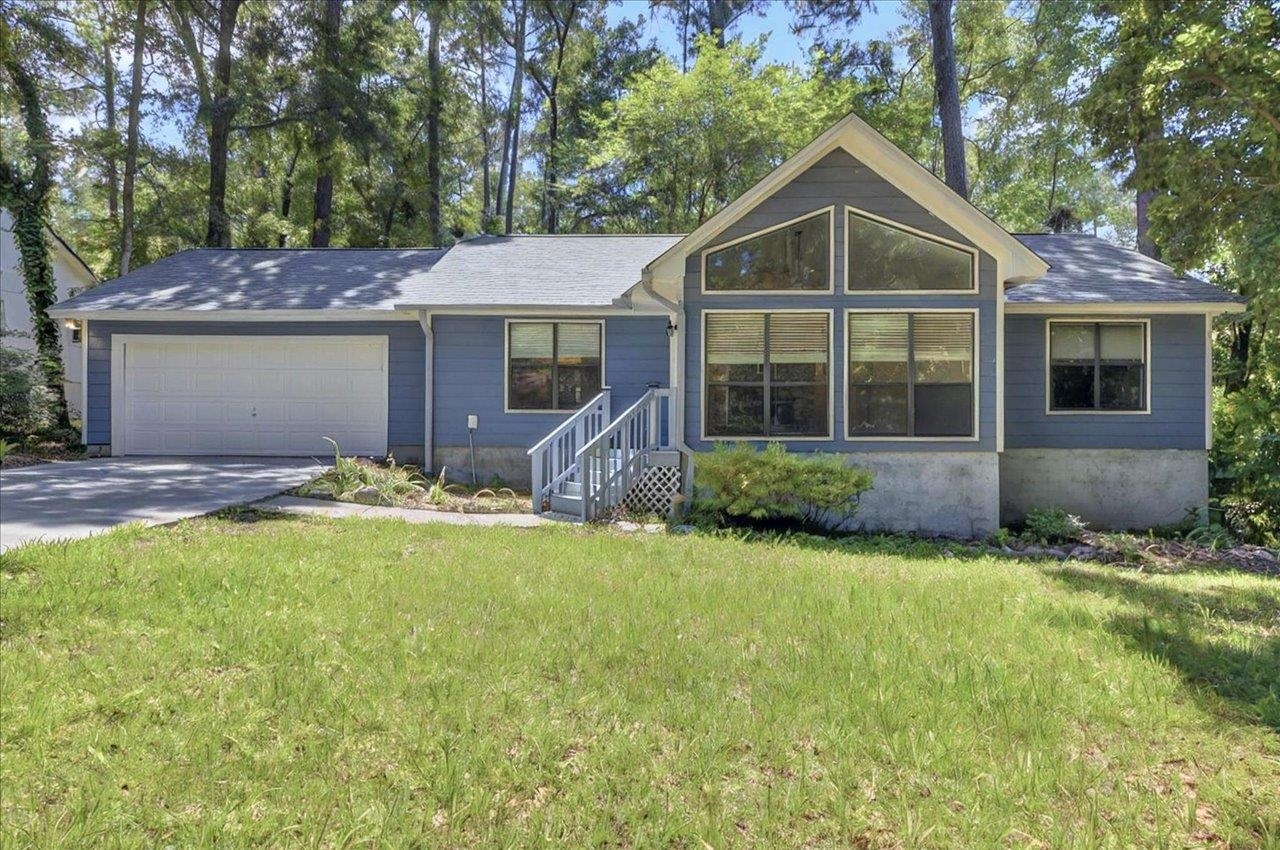 Property Photo: 1646 Folkstone Road FL 32312