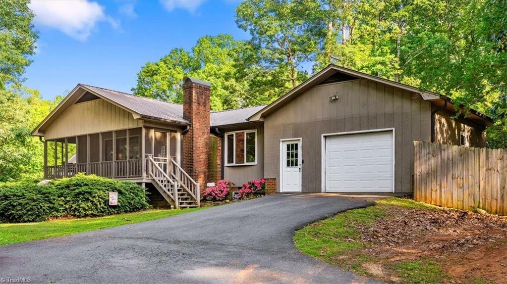 213 Byerly Drive  Thomasville NC 27360 photo