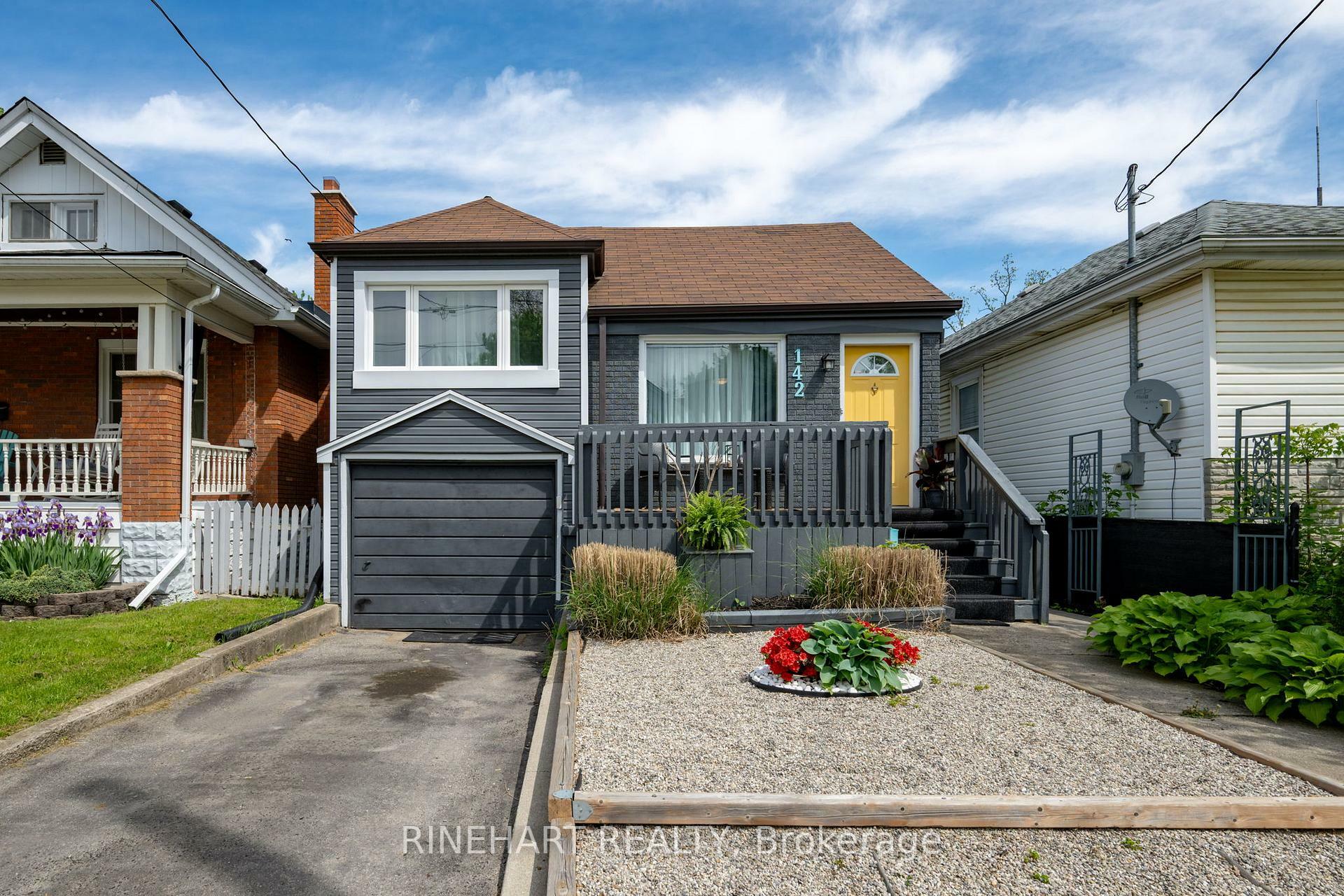 Property Photo: 142 Emery Street E ON N6C 2E1