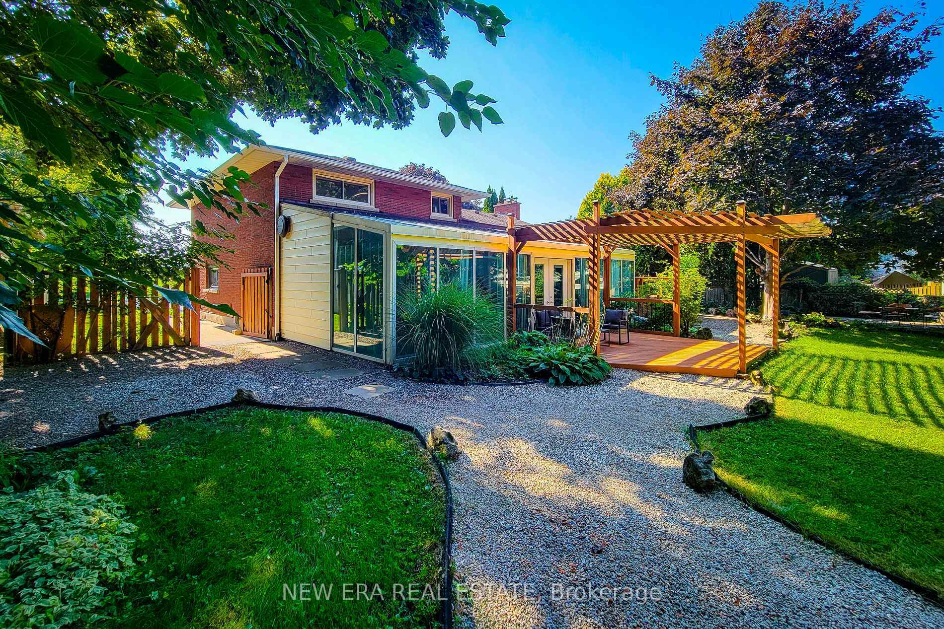 Property Photo: 134 Bayview Drive ON L2N 4Z9